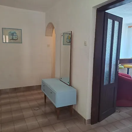 Berto Apartman *